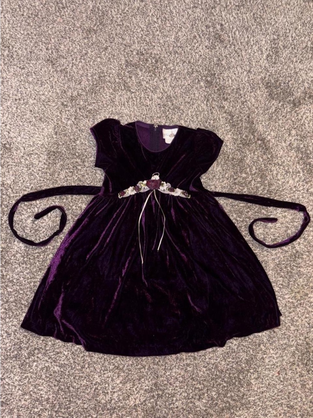 Y2K Purple velvet dress with floral detail